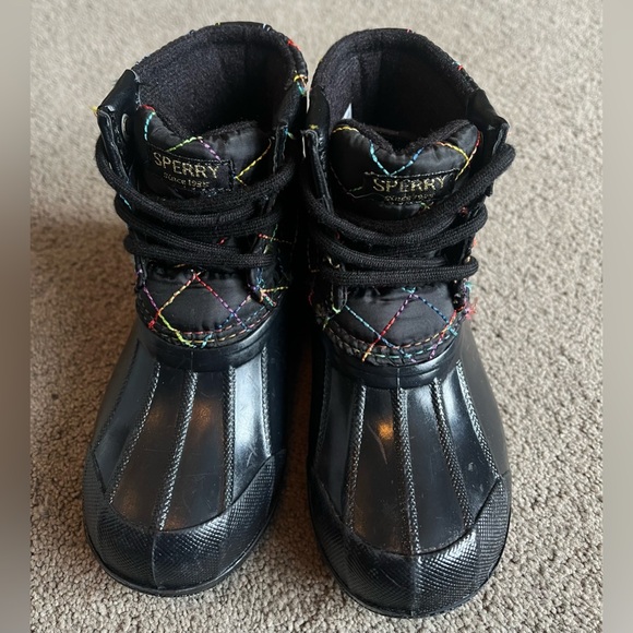 NWOT Sperry Toddler size 8M Port Boots w/ Multicolor Stitching - Picture 2 of 7